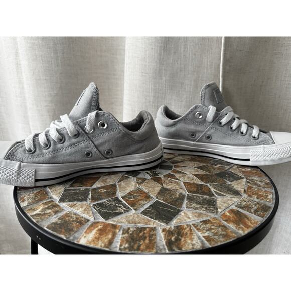 Converse Chuck Taylor Low Top Wolf Grey | Women’s 7 | Style 564331F - Picture 5 of 13